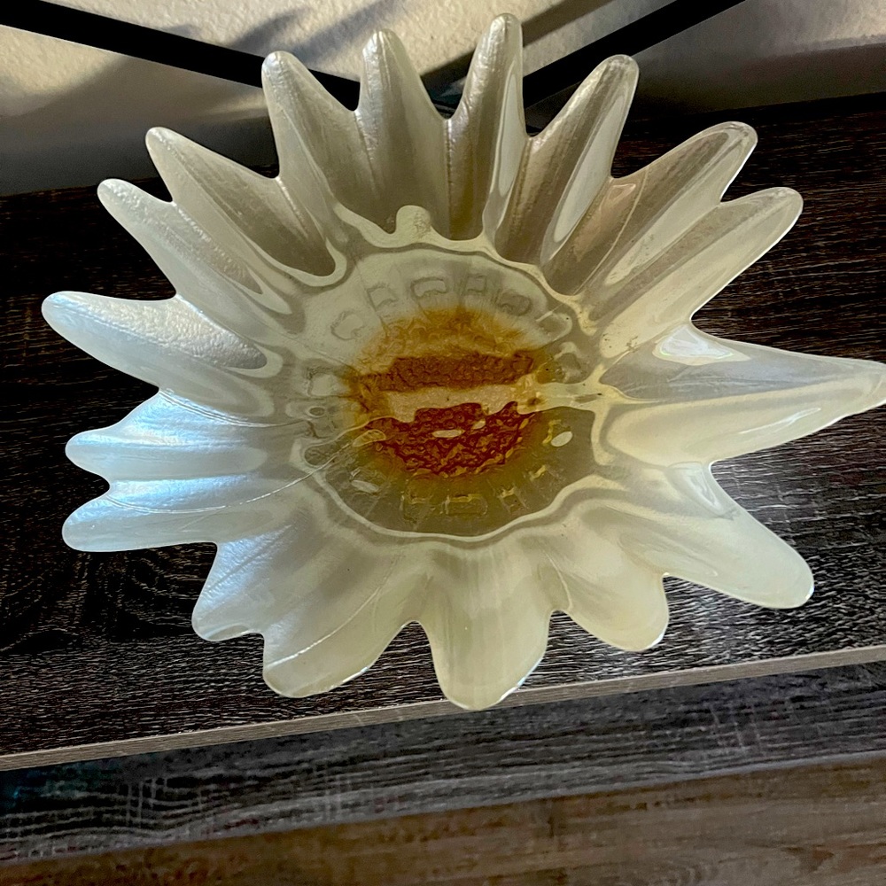 Turkish Daisy Shaped Plate